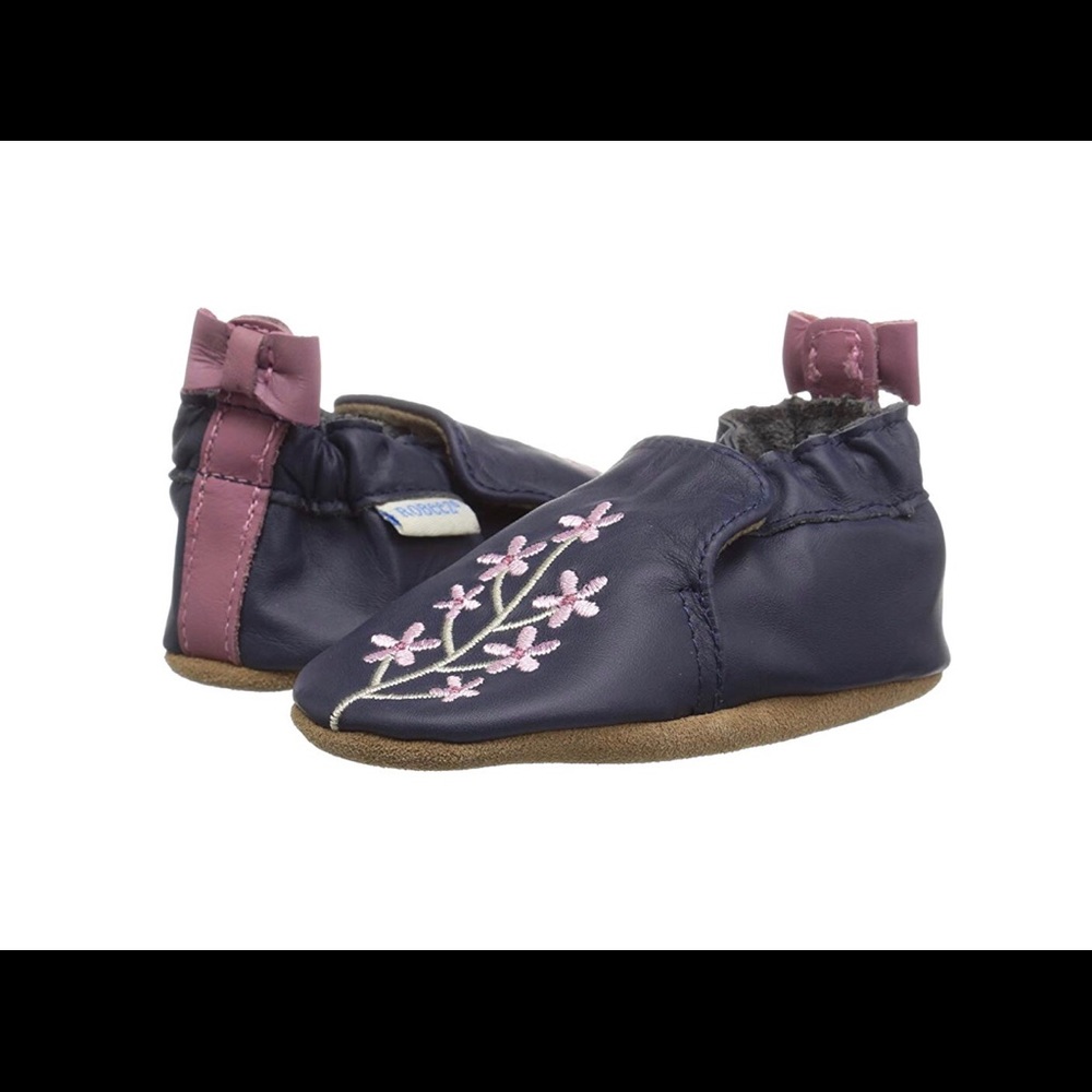 NEW Robeez girls bluebell crib shoe